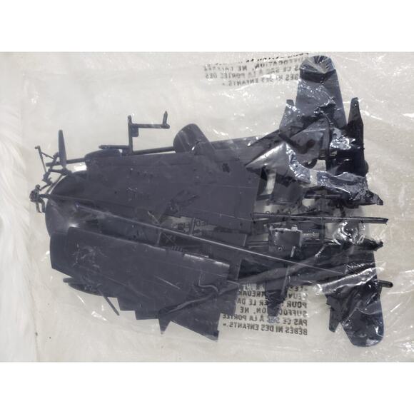 NEW SEALED BAG 1/72 SCALE U.S. NAVY F7F-3 GRUMMAN TIGERCAT MODEL KIT #6959 - Picture 3 of 3